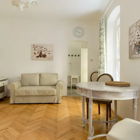 Vintage Style Apartman *