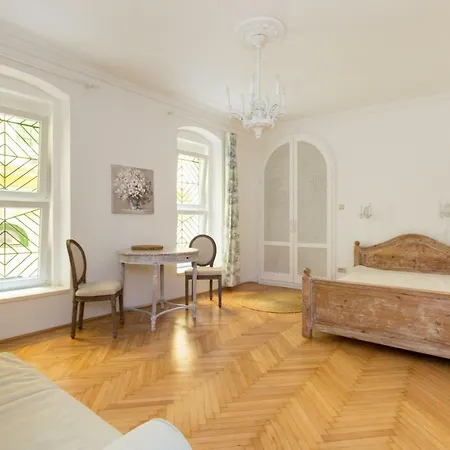 Vintage Style Apartman